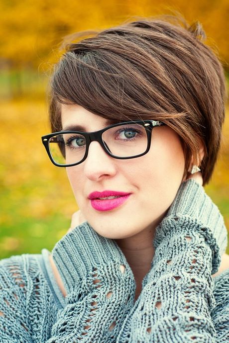Kapsels voor vrouwen met bril kapsels-voor-vrouwen-met-bril-05_11