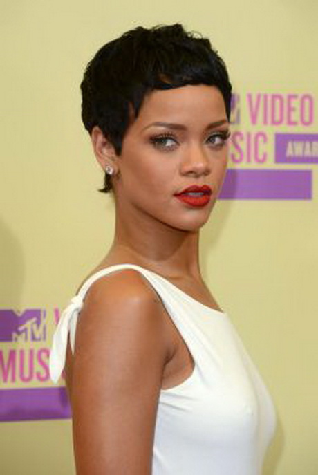 Rihanna kapsels rihanna-kapsels-49-17