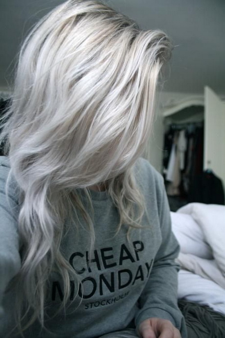 Haarkleur blond grijs